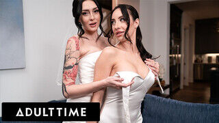 ADULT TIME - Érzéki, romantikus legelső döngölés a friss lezbi feleségek, Charlotte Sins és Melissa Stratton között