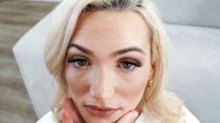 Csábító milf brutális bdsm leckét ad kettő zsenge lánynak