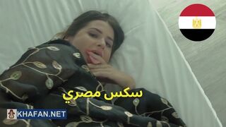 Arab milf nagyméretű kufferjét megrépázza egy amatőr pov-ban
