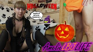 Pici boszorkány megidézi a bazinagy pöcst és keményen megbasszák, hogy beleélvezzen a puncijába - halloween 2020